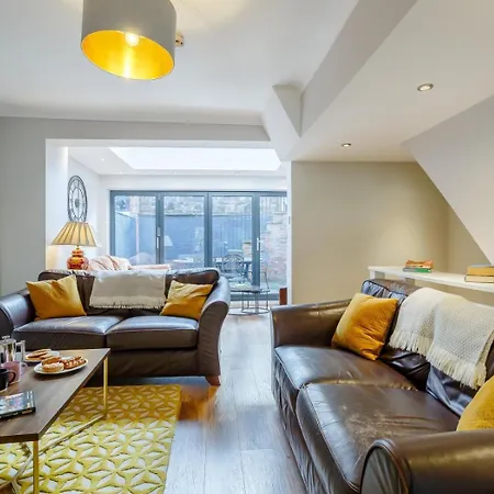 4 Bed In Oc-hh025 * Harrogate