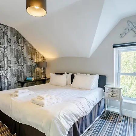 4 Bed In Oc-hh025 Harrogate