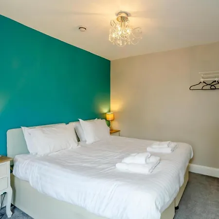 4 Bed In Oc-hh025 Harrogate