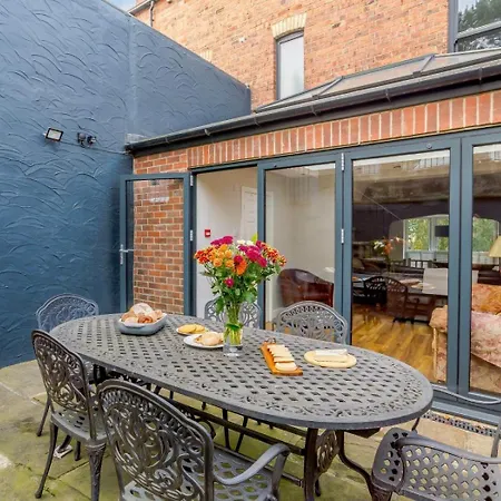 4 Bed In Oc-hh025 * Harrogate